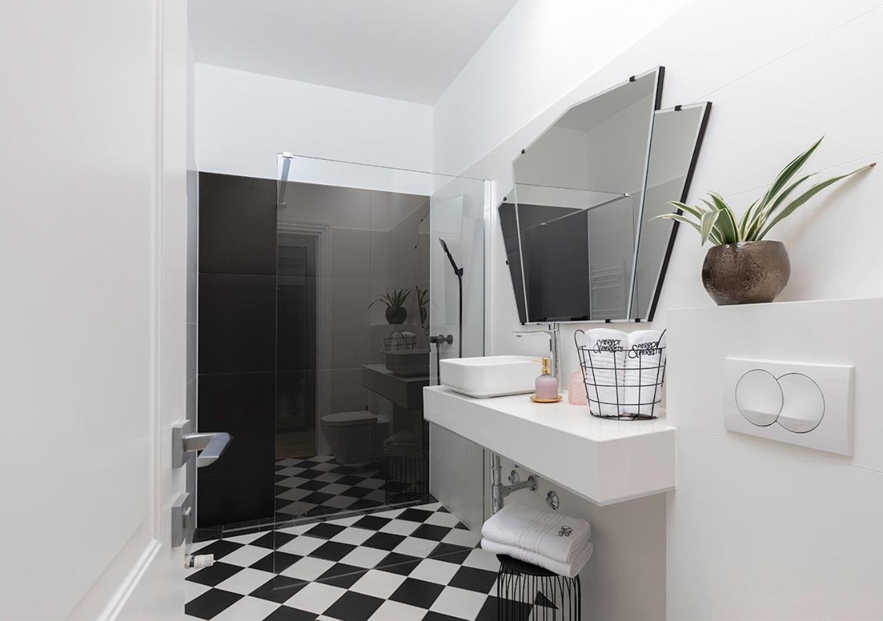 Pierrot & Pierrette Apartment Загреб Екстериор снимка