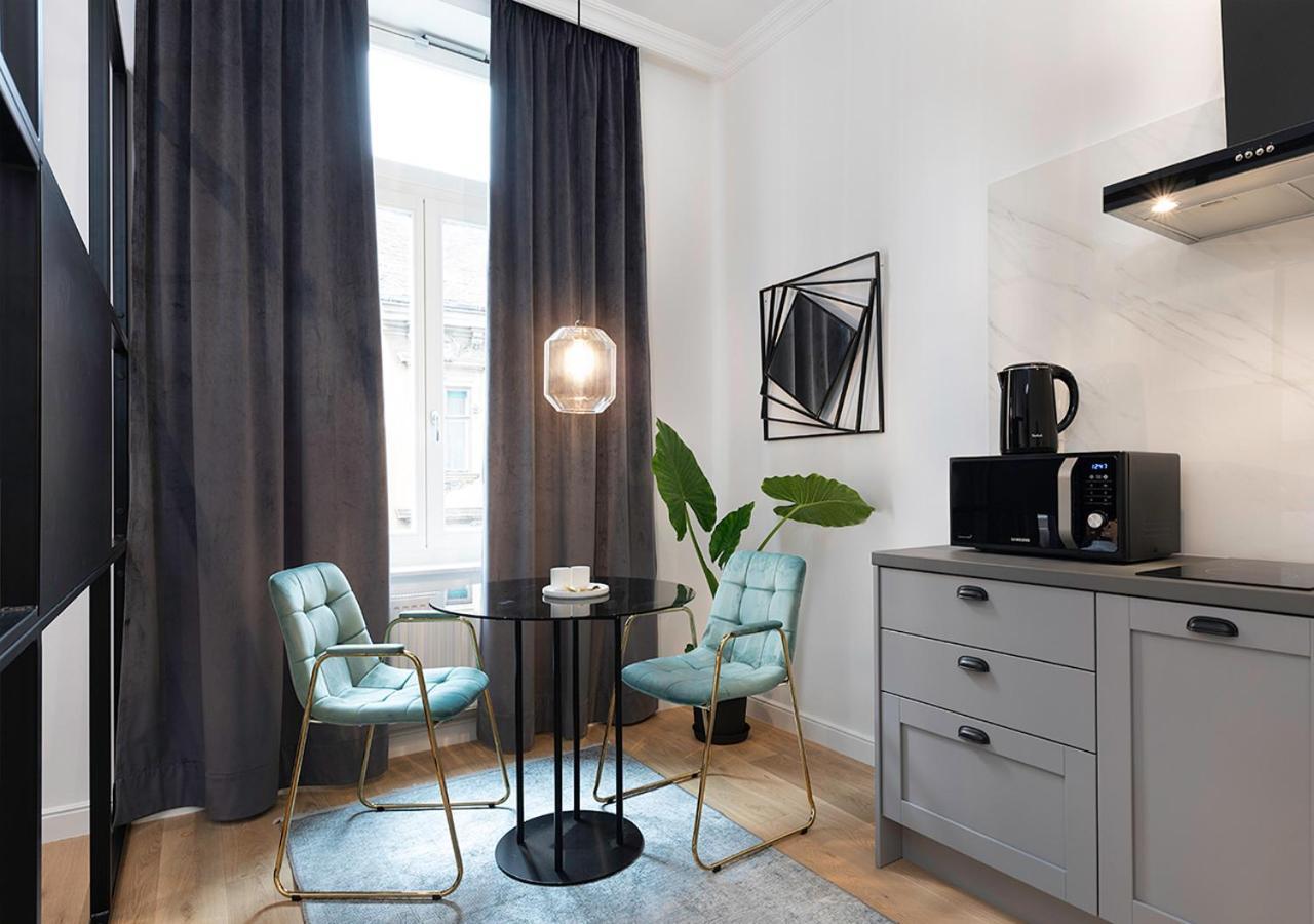 Pierrot & Pierrette Apartment Загреб Екстериор снимка